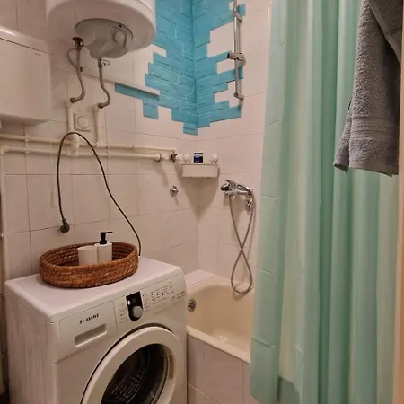 Flat In Center Of Apartment